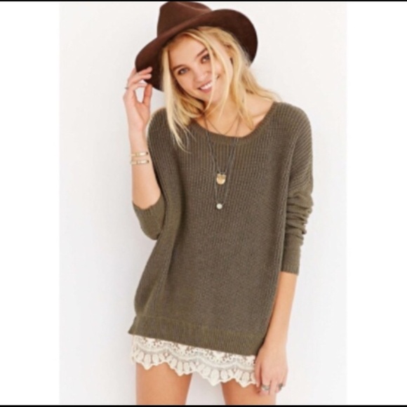 🔥SALE🔥 Pins & Needles dark gray sweater medium oversized - Picture 2 of 7